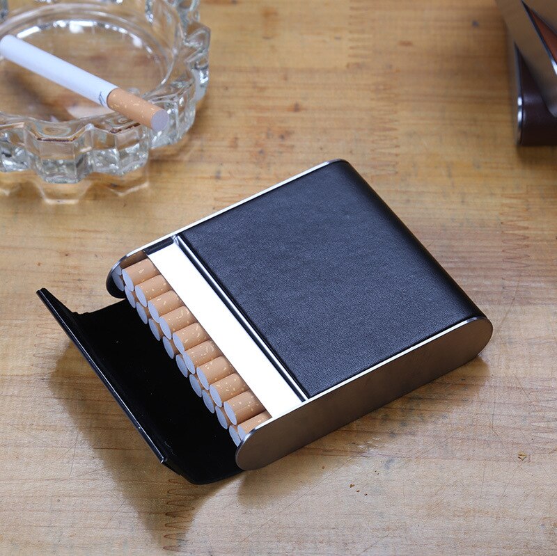 Etui à cigarette en cuir
