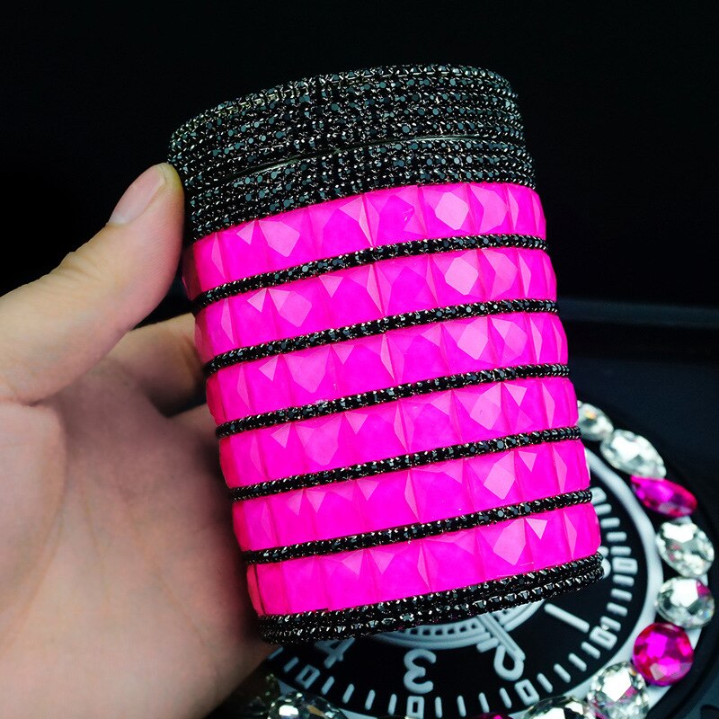 cendrier violet voiture