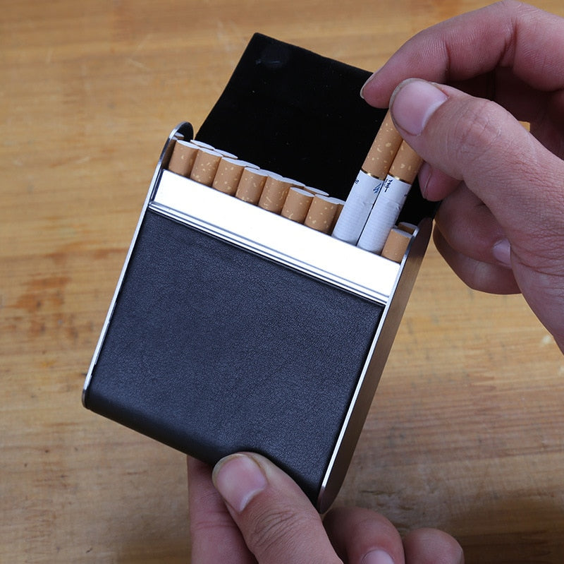 Etui à cigarette en cuir