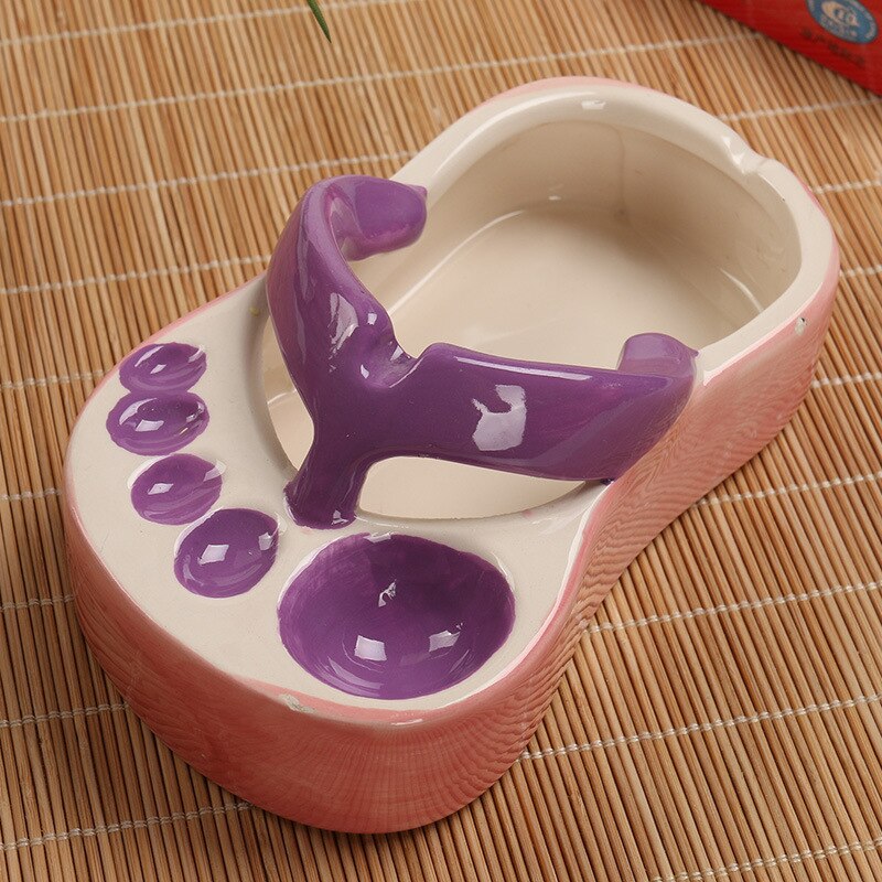 cendrier drole pied